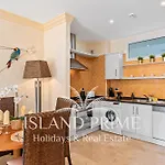 Stunning Seaside In Heated Pool Complex En411 아파트 *